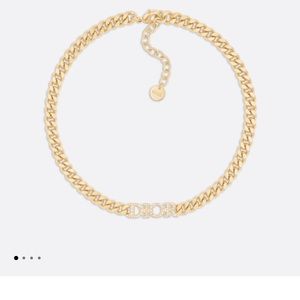 DIOR EVOLUTION CHOKER
Gold-Finish Metal and White Crystals